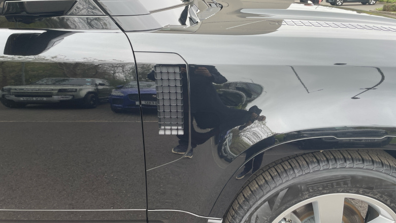 Land Rover Defender 3.0 D250 X-Dynamic SE 110 5dr Auto Diesel Estate